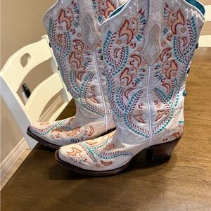 Corral Embroidered Western Boots - White and Turquoise